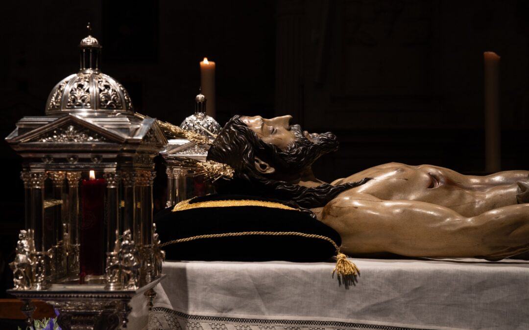Participación en el Vía Crucis de las Hermandades de Sevilla